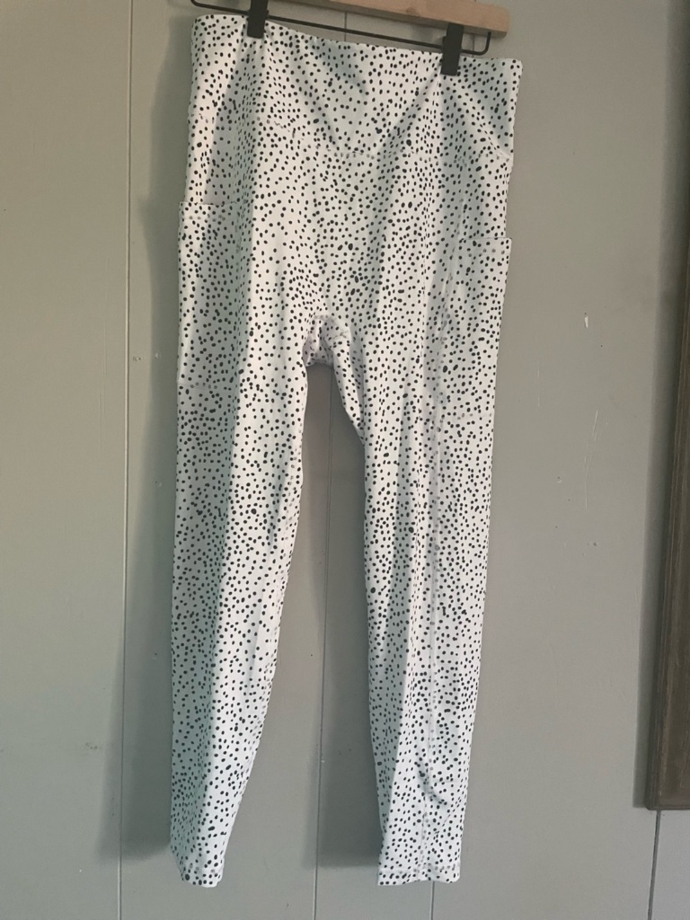 Flex it Pink White Activewear leggings with black dots and Logo XL